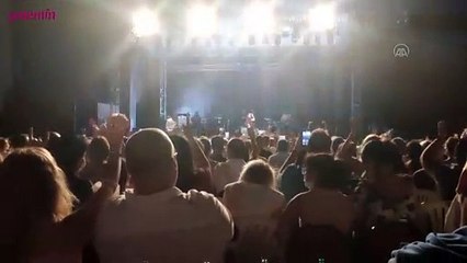 Sertab Erener'den hayranlarına uyarı: Maskelerinizi çıkartmayın...