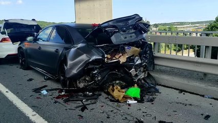 Son dakika haber... Eyüpsultan'da zincirleme trafik kazasında 4 kişi yaralandı  Eyüpsultan,TRAFIK KAZASI,