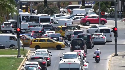 Bodrum’da kilometrelerce araç kuyruğu oluştu