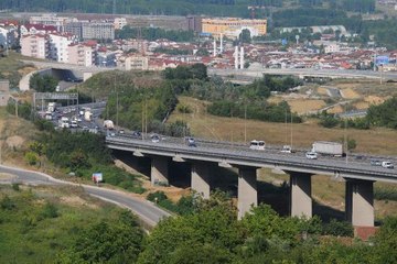 Bayram tatili dönüşünde Kocaeli geçişinde trafik yoğun ve akıcı (2)