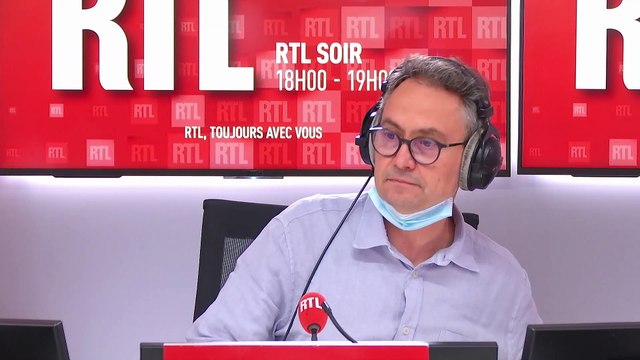 De nombreux manifestants anti-vaccins dans les rues en France