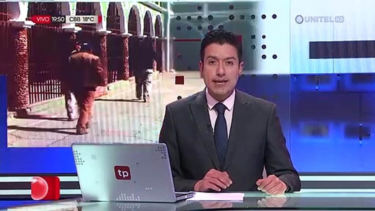 La Paz: Imputan por violencia intrafamiliar a policía que agredió a su pareja y su hija