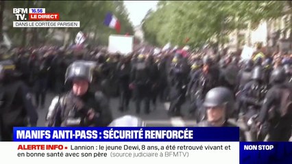 Manifestation anti-pass sanitaire: quelques tensions avec les forces de l'ordre à Paris