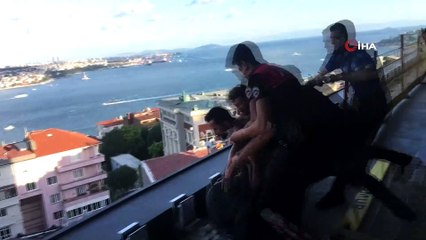 Taksim’de nefes kesen anlar: Polisin hayat kurtaran müdahalesi kamerada