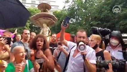 İtalya’da “Yeşil Geçiş” belgesi protesto edildi