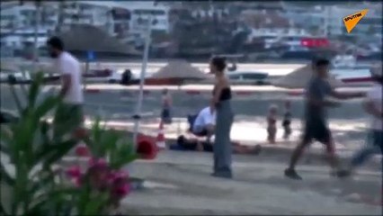 Plajdaki tartışma yumruklu kavgaya dönüştü