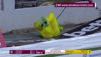 Ben McDermott injured attempting to catch Jason Holder's six
