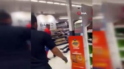 Örümcek adam kostümlü şahıs ortalığı birbirine kattı