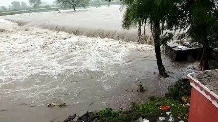 राजस्थान में यहां...आया सावन झूम के, मार्ग बाधित, नदियां उफनी