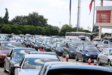 Gurbetçiler Türkiye'ye akın akın geliyor