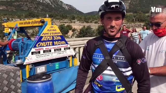 Saut à l'élastique en VTT depuis le plus haut pont d'Europe... Le défi vertigineux du triple vice-champion du monde Aurélien Fontenoy