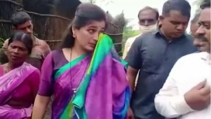 Floods: MP Navneet gets teary eyes seeing devastating scenes