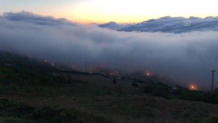 Sis bulutları güzel görüntüler oluşturdu