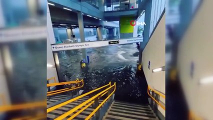 - Londra'daki şiddetli yağış sele neden oldu