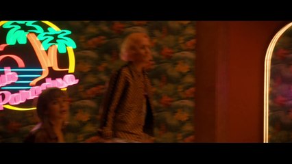 Clip de vídeo de la película "Donde caben dos": las solteras con María León y Aixa Villagrán