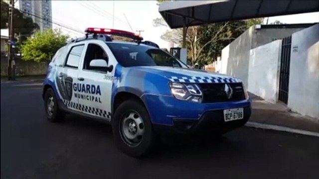 Homem é detido pela GM acusado de tentar enforcar mulher com fio de fone de ouvido no Periolo