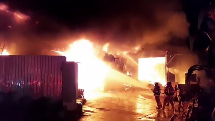 경북 영주 박스 보관 창고서 불...주민 수십 명 대피 / YTN