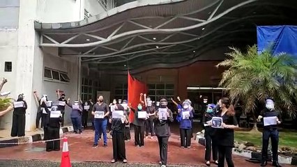 Contract doctors go on strike at Ampang Hospital