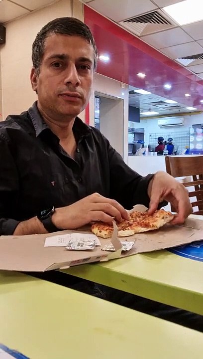 eating Dominos Pizza with Pepsi I Pizza I Dominos I Pepsi I #Shorts