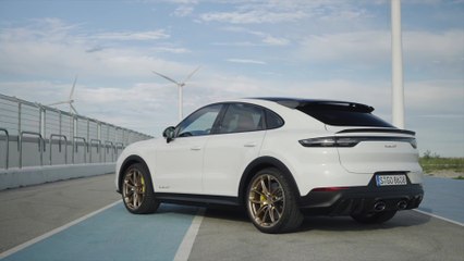 The new Porsche Cayenne Turbo GT White Design Preview