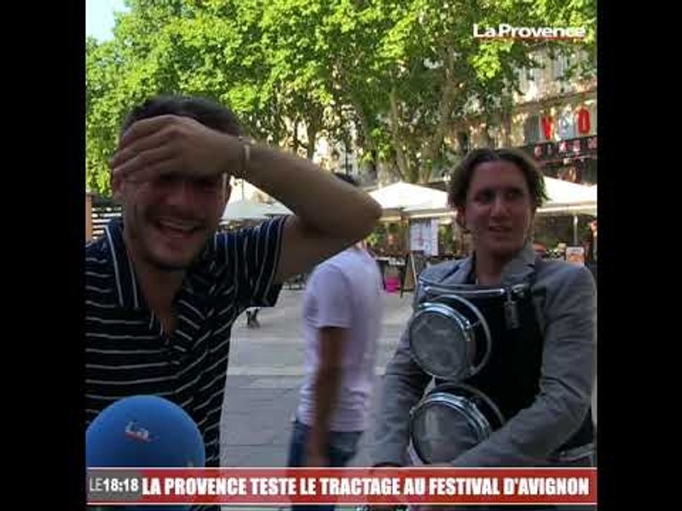 La Provence teste le tractage auprès des artistes du Festival OFF d'Avignon