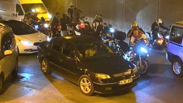 Asker uğurlamasında yol kestiler