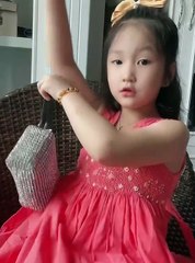 Con gái Tuấn Hưng