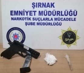 Son dakika haberi... ŞIRNAK'TA KAÇAKÇILIK VE ASAYİŞ OPERASYONLARI 27 GÖZALTI