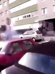 Des policiers se font tirer dessus au mortier