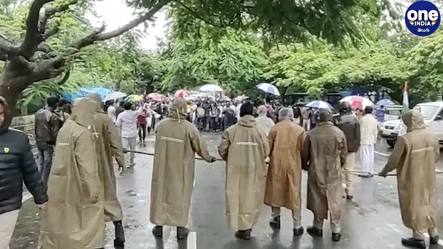 Congress party chalo Raj Bhavan demands central government provide details on data stealin