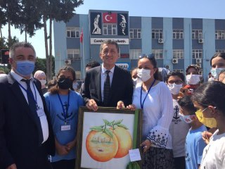 Son Dakika | Bakan Selçuk: "Şu andaki bakış açımız okulların 6 Eylül tarihinde açılması yönünde"