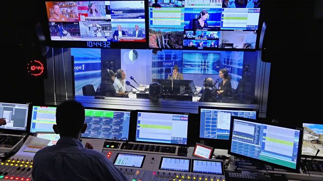 Louer une voiture vintage pour visiter les hauteurs du Golfe de Saint-Tropez