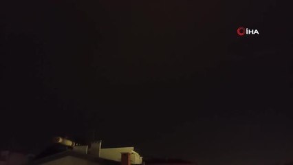 Samsun'da gecenin karanlığı şimşeklerle aydınlandı