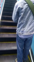 MRT Lebak bulus pertama kali di buka untuk umum