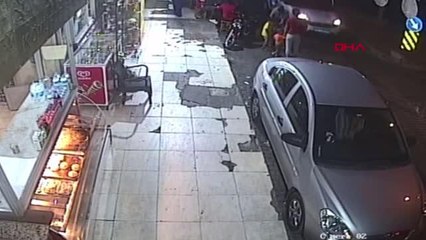 EŞİ TARAFINDAN SOKAK ORTASINDA DARP EDİLDİĞİ O ANLAR KAMERADA