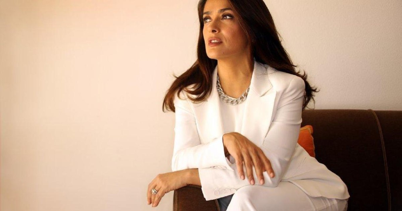 The Hitmanâs Wifeâs Bodyguard Salma Hayek Interview Testless (Captioned)