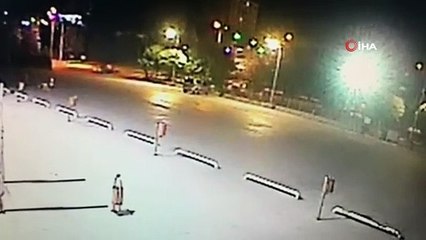Otoparkta drift sürücü güvenlik kameralarına yakalandı