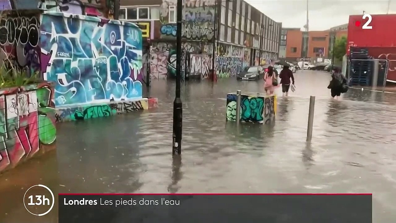 Londres : la capitale anglaise inondée