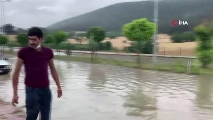 Ovacık'ta sağanak yağış etkili oldu