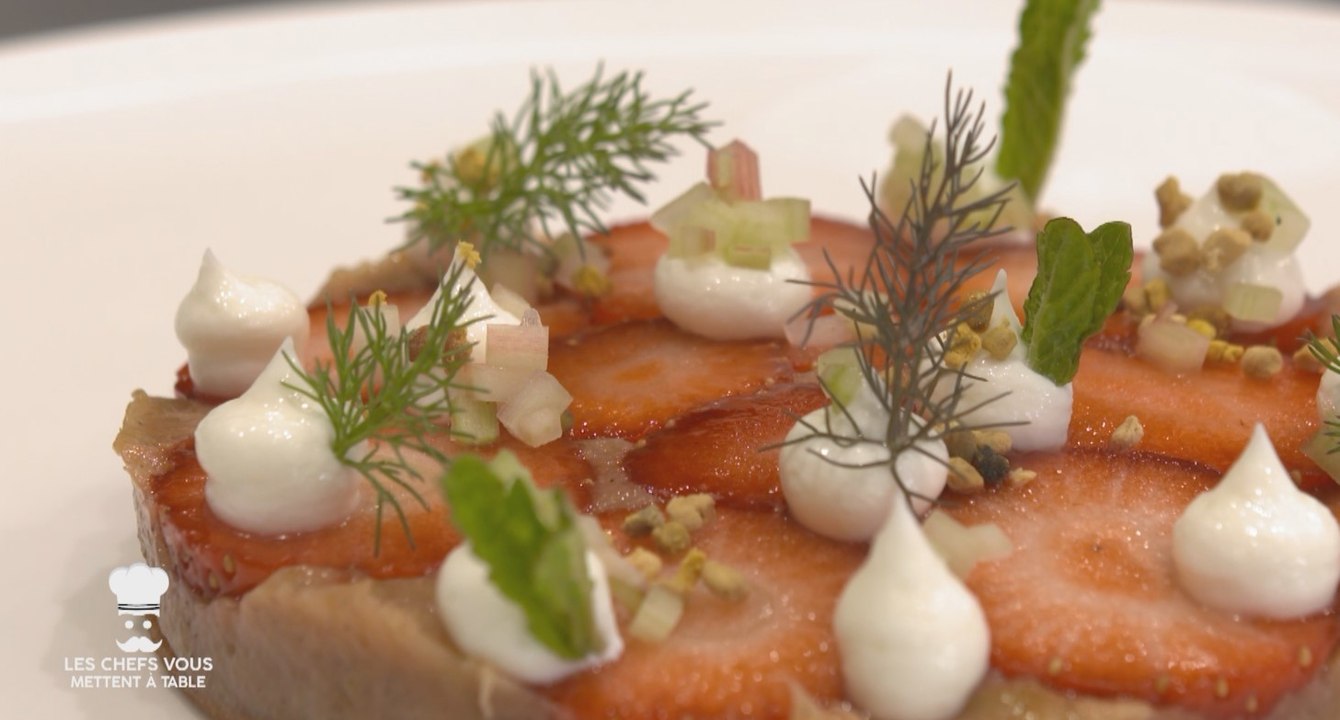 Les chefs vous mettent à table (épisode 12) : Tartelette fine fraise rhubarbe