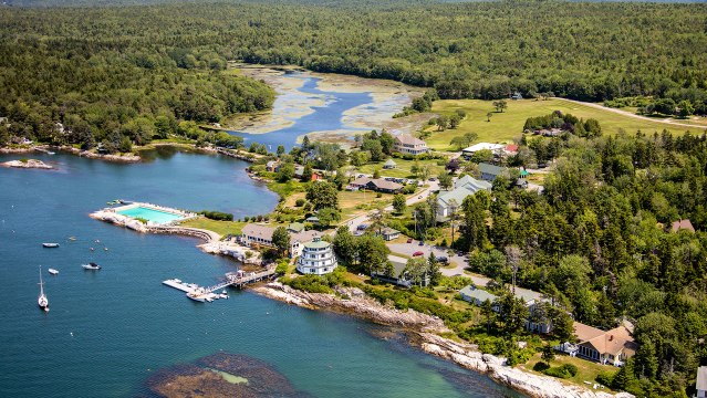 This Historic Maine Resort Feels Like Its Own Coastal Town