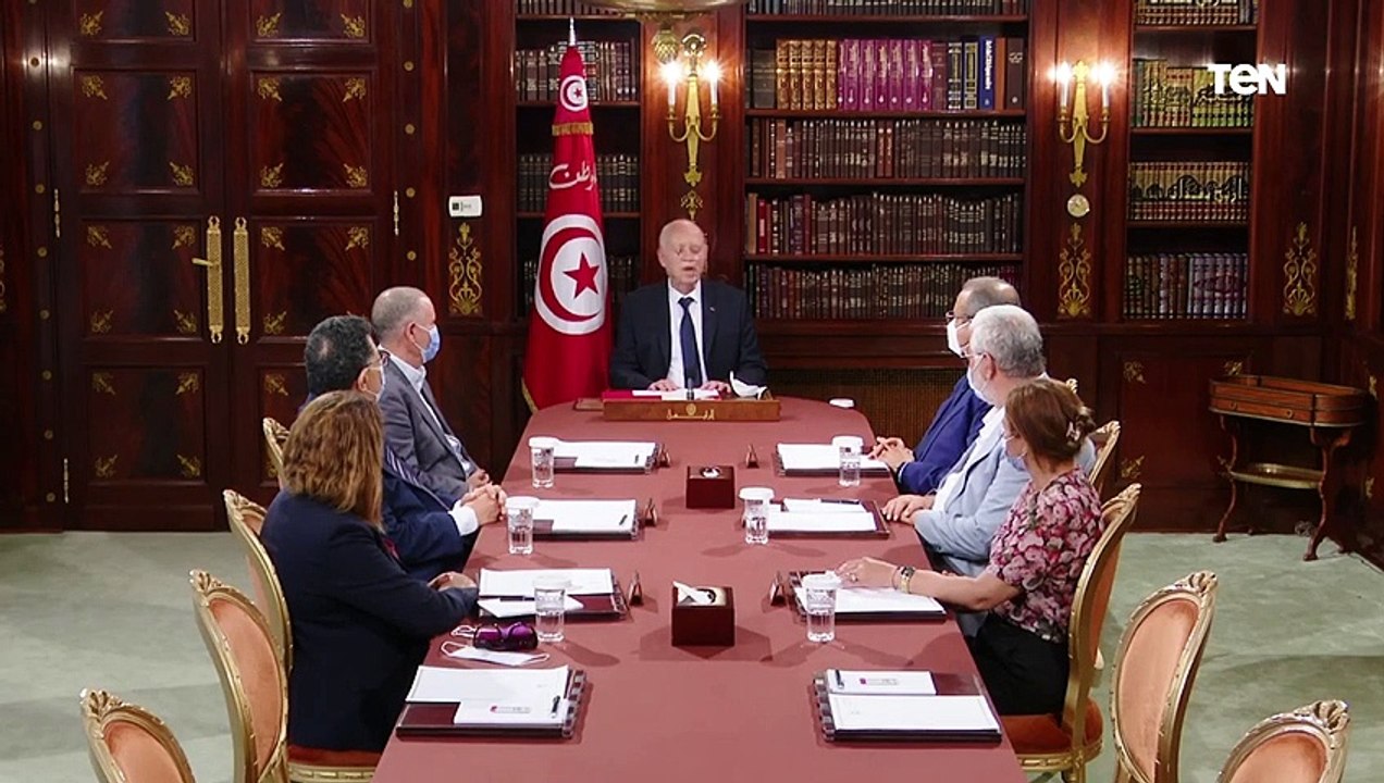 الرئيس التونسي: ما حدث ليس انقلابا وإنما تطبيق...