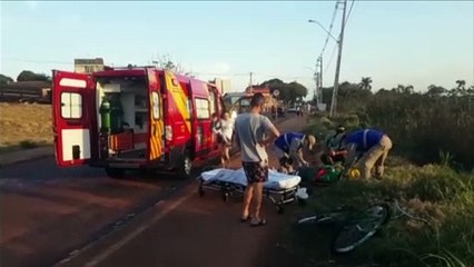 Idoso de 64 anos fratura a perna ao sofrer queda de bicicleta na Rua Áustria, no Cascavel Velho