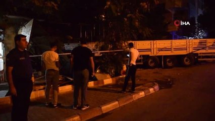 Freni boşalan tır ortalığı savaş alanına çevirdi