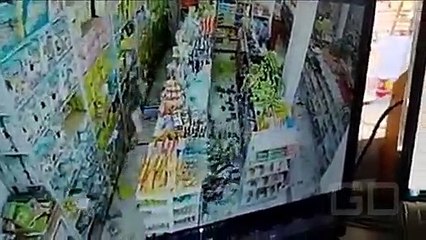 Video Detik-Detik Gempa Tojo Una Una Terekam CCTV