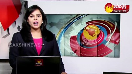 పాక శ్రీకాంత్ కుటుంబాన్ని పరామర్శించిన వైఎస్ షర్మిల