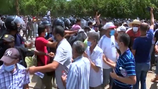 Τυνησία: Διεθνής ανησυχία για τις πολιτικές εξελίξεις