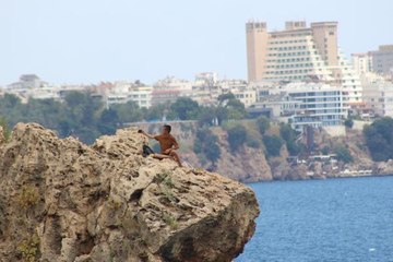 TEHLİKELİ MANZARA KEYFİ