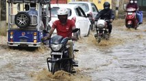 Heavy waterlogging in Delhi after early morning rains