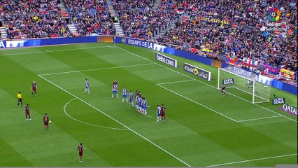 Les plus beaux coup francs de Messi !